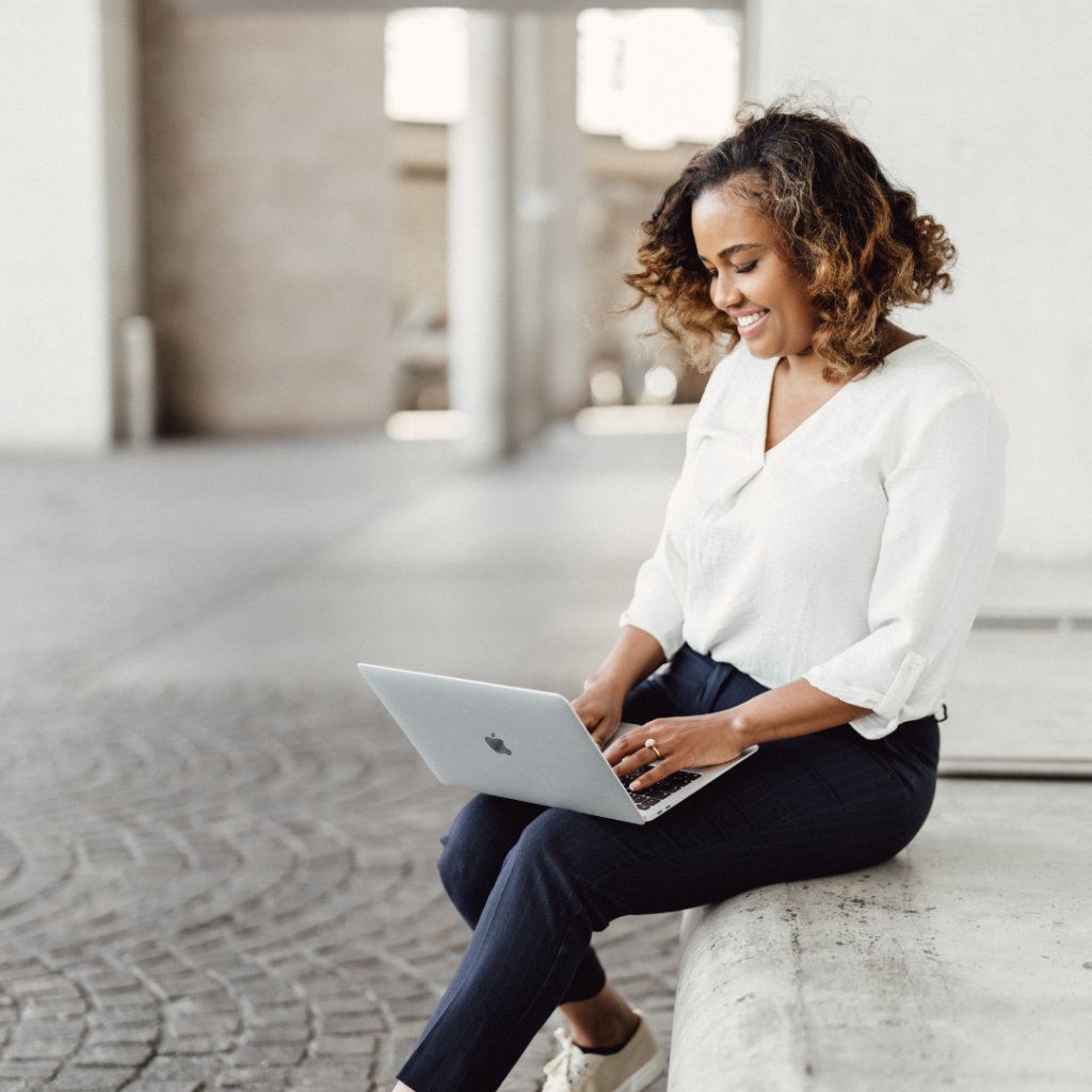 Charaka – Geschäftsführerin